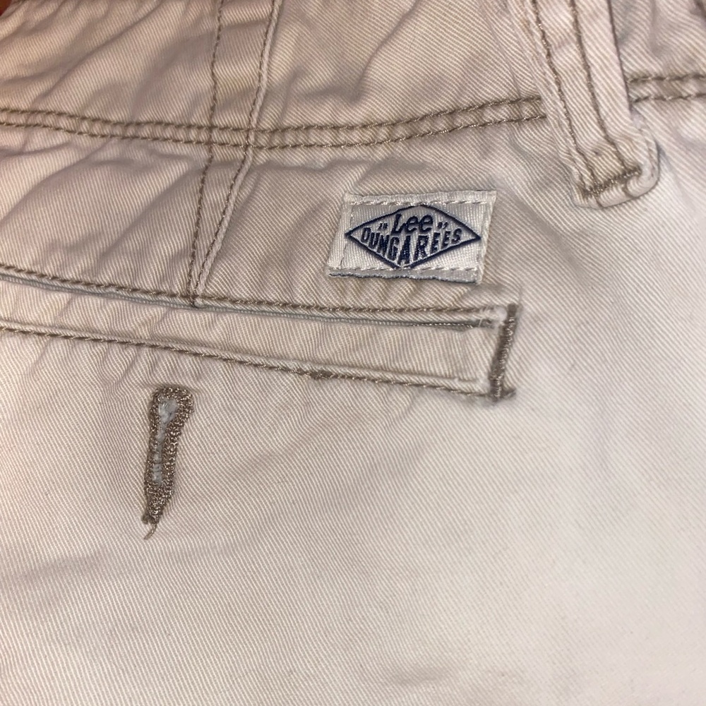 Lee Dungarees Beige Shorts